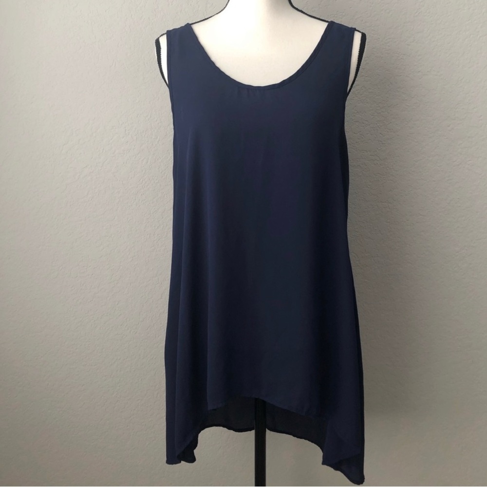 GORGEOUS LUSH Tunic blouse size Large in Navy Blue